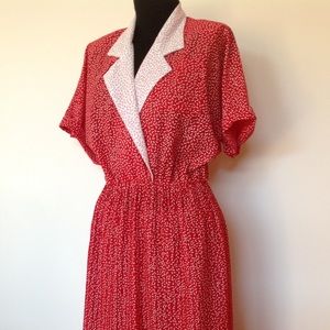 VINTAGE v Neck dress short sleeves EUC